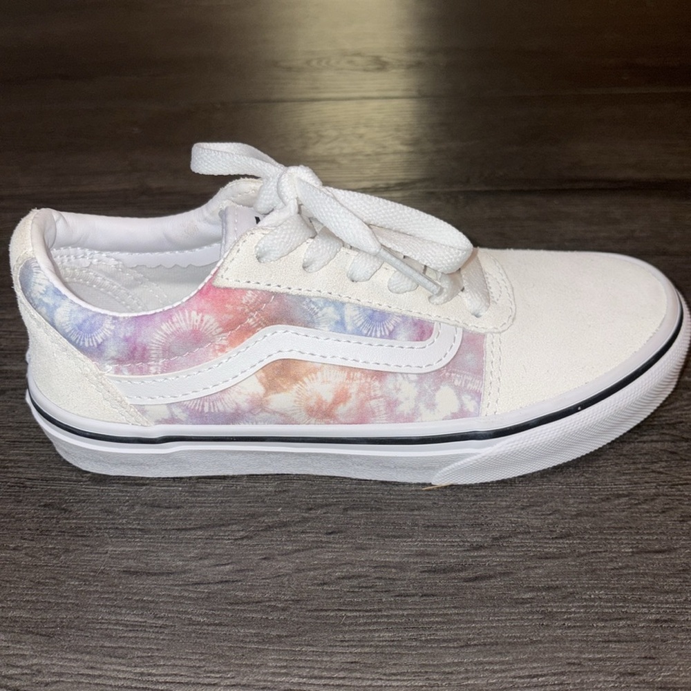 Vans NEW Ward Lace-up Sneaker Heart Tie Dye Size 1 Multi/White